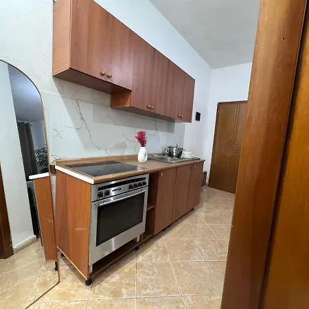 Apartamento Spacious&affordable Tirana