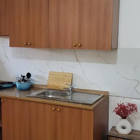 Spacious And Affordable * تيرانا